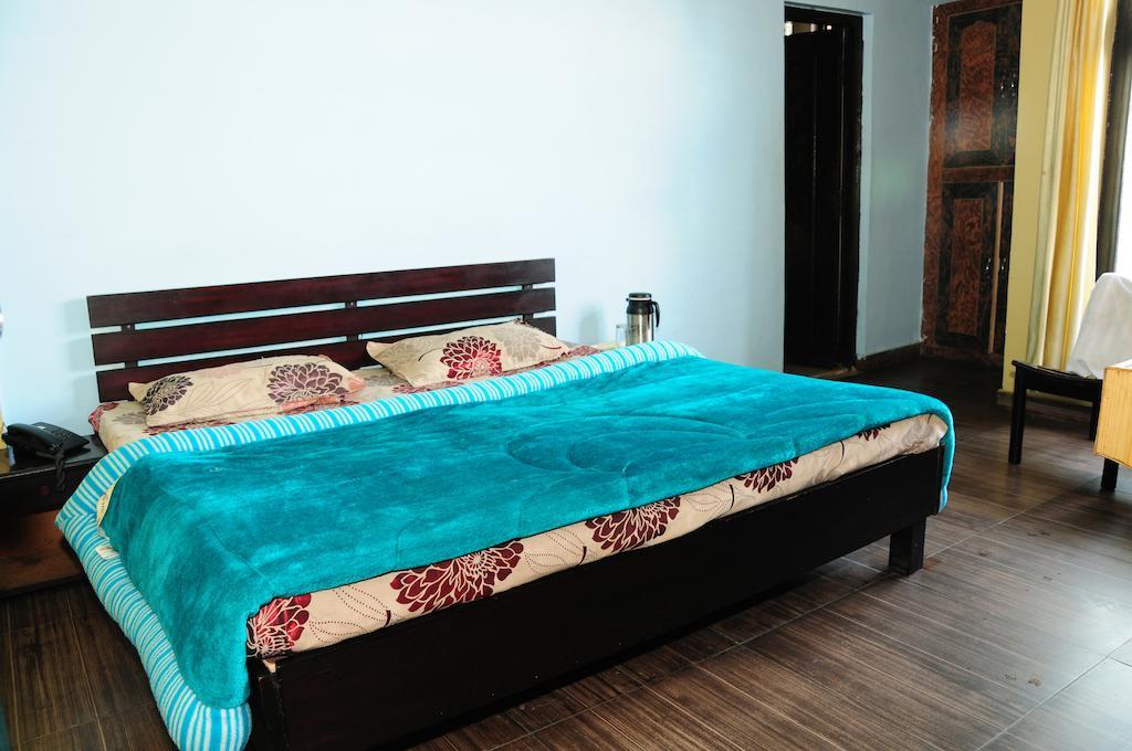 Hotel Sunita Almora Ruang foto