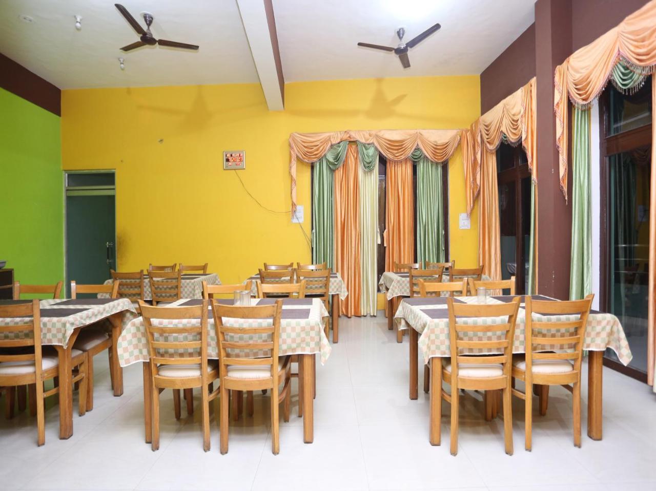 Hotel Sunita Almora Bagian luar foto