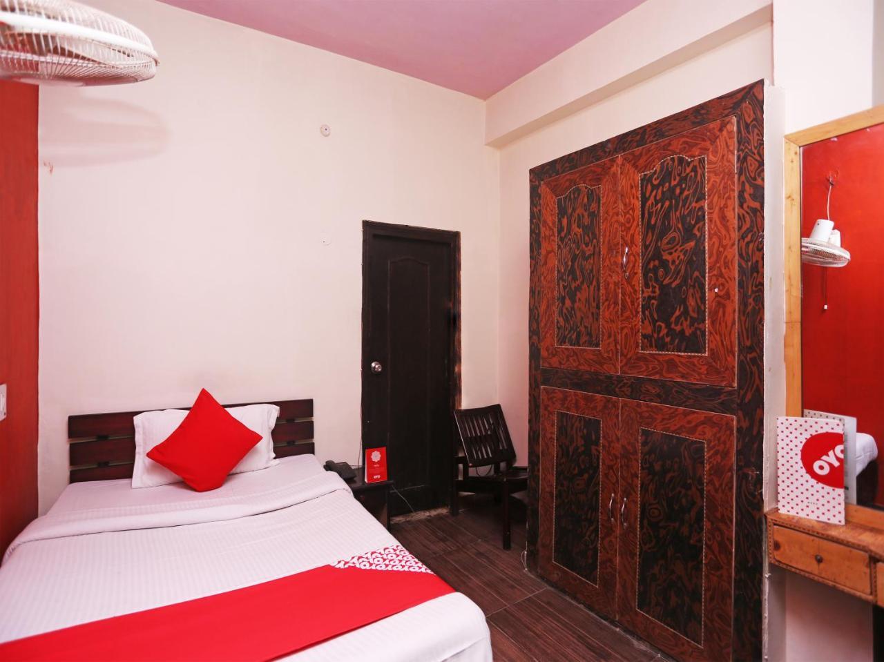 Hotel Sunita Almora Bagian luar foto