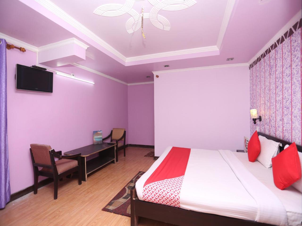 Hotel Sunita Almora Bagian luar foto